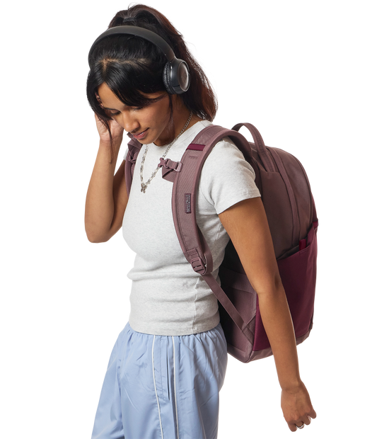 all-around-pack-26l-c9 JS0A8E8FA0A-MODEL.png